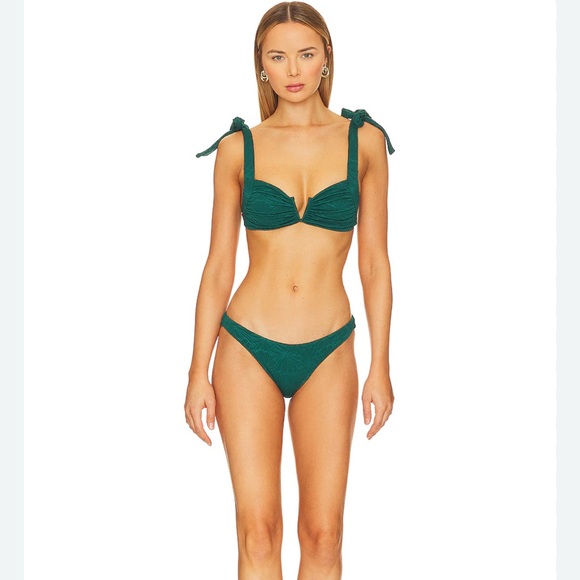 Tularosa - Seashell Top in Hunter Green - Size: Medium